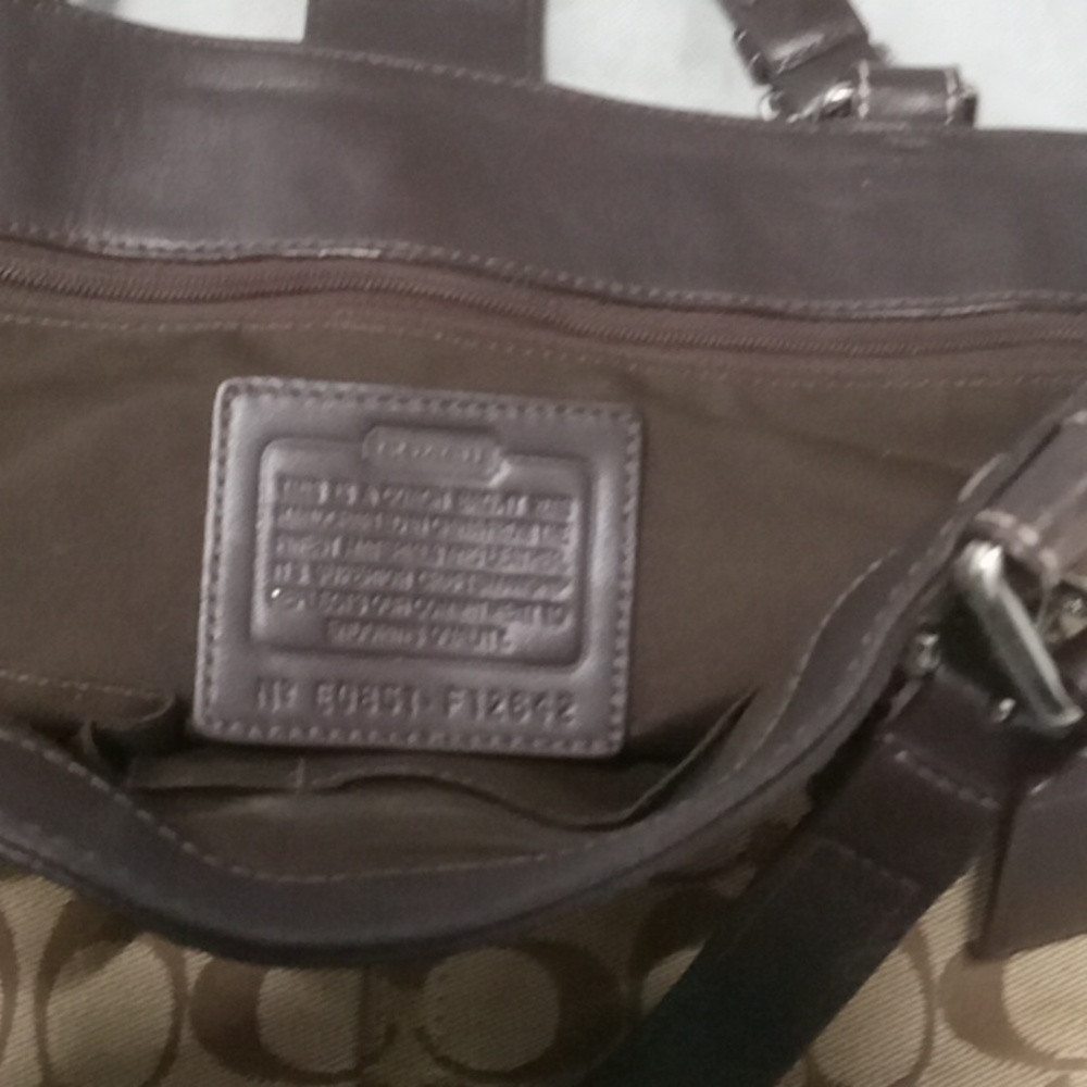 Handbag - Picture 3 of 8